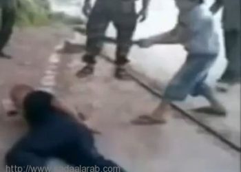 بالفيديو داعش تعلم الاطفال كيف يقطعون الرؤوس