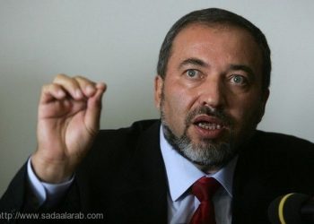 ليبرلمان : إسرائيل تجري محادثات مع السعودية والكويت لإقامة علاقات دبلوماسية