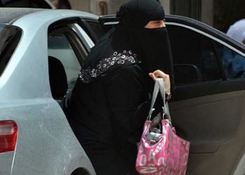 السعودية: تعثر حملة نسائية المطالبة بقيادة المرأة للسيارة الأحد بعد تحذيرات حازمة من وزارة الداخلية