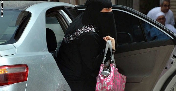 السعودية: تعثر حملة نسائية المطالبة بقيادة المرأة للسيارة الأحد بعد تحذيرات حازمة من وزارة الداخلية
