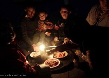 يصل إلى 20 ساعة يومياً: تقنين طائفي للكهرباء يقتل ليل دمشق