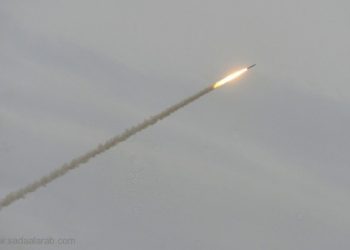 قنص ضابط إسرائيلي في محاذاة العديسة ليلاً وصاروخ يصيب منزلاً في كريات شمونة