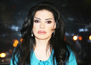 نضال الاحمدية...احلام غبية وتحتاج لطبيب نفسي