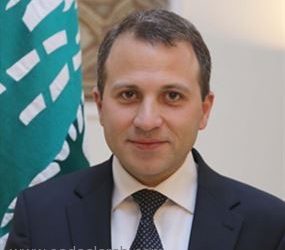 سبب انسحاب باسيل من خلية الازمة