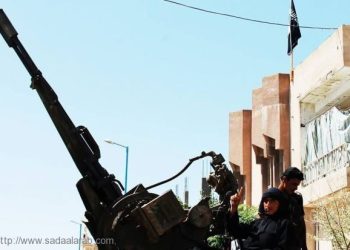 داعش يسيطر على مطار الطبقة العسكري ويعلّق رأساً مقطوعاً على حاجز للنظام