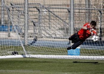 «تشلسي» * «غلطة سراي» و«ريال» * «شالكه» اليوم