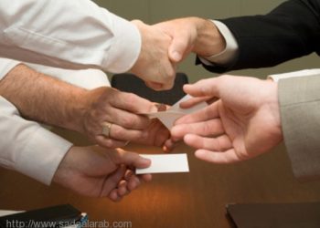 كيف تبني شبكة علاقات قوية في مجال العمل؟