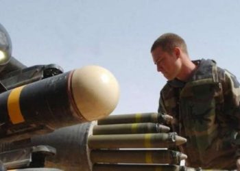 بالفيديو العراقيون والاكراد وقعوا بين ناري اميركا وداعش