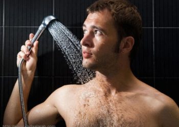 هل يصدر تعميم للبنانيّين بالاستحمام مرّة في الأسبوع؟