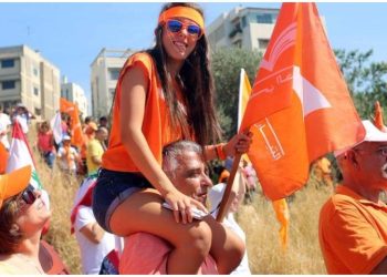 ورشة تصليحات وترميم في الرابية التيار: “انطروا مفاجآت كبيرة في تشرين”