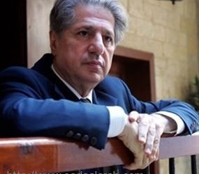 الرئيس امين الجميل يريد أن "يلعب لعبة الجنرال عون"