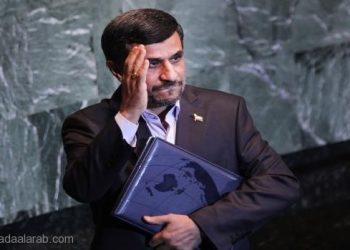 تُهم الفساد تلاحق الطبقة السياسية الإيرانية