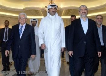 محضر لقاء فلسطيني عاصف في الدوحة أثناء العدوان: أبو مازن لتميم: مشعل يكذب!