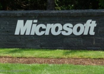 مايكروسوفت و إتش بي تعتزمان إطلاق حاسوب محمول بسعر 200 دولار