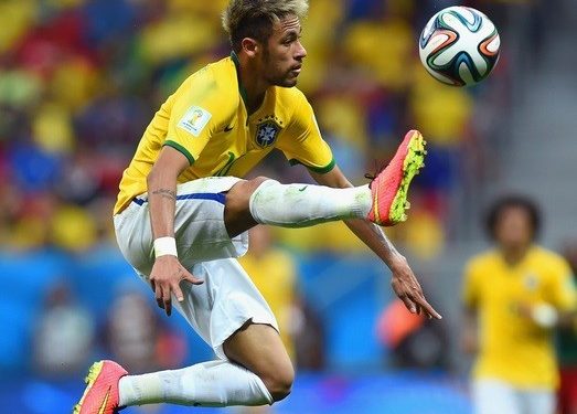 بالفيديو- نيمار يبهر الجماهير برباعية