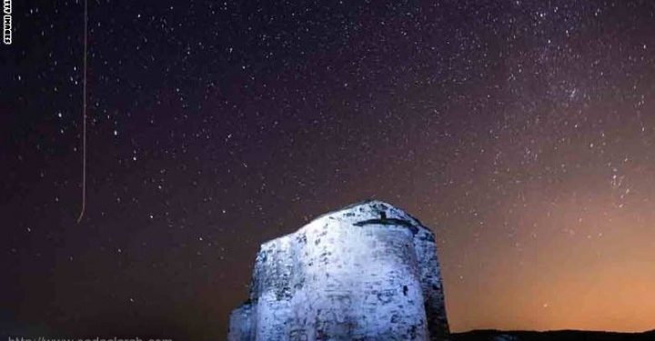 مركز الفلك الدولي: عاصفة شهب قد تضرب الأرض في 23 و24 مايو