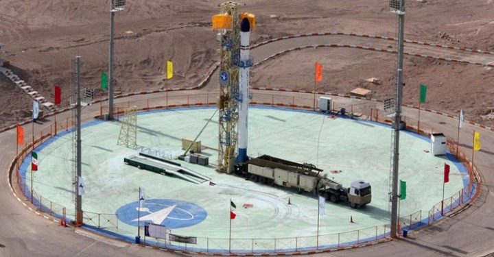 ايران تستعد لإطلاق مجموعة أقمار اصطناعية من انتاجها الوطني الى الفضاء