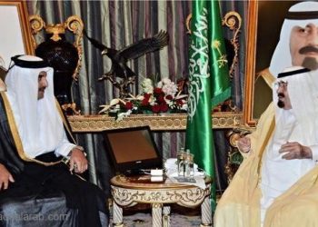 نفياً لخبر وفاته...العاهل السعودي استقبل أمير قطر في جدة..