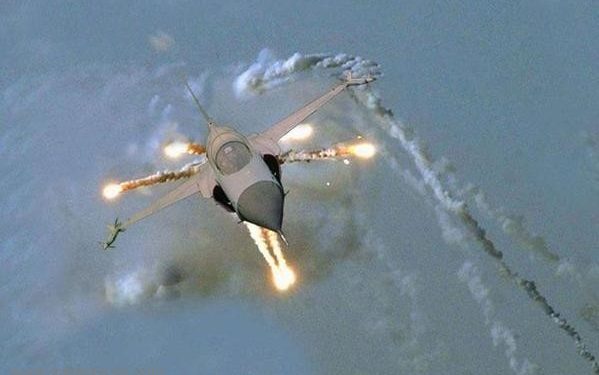 فرنسا تنتقم لإعدام مواطنيها من الجو