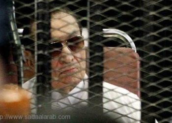 حسني مبارك من المحكمة: تعرضت وأسرتي للإساءة والتشهير