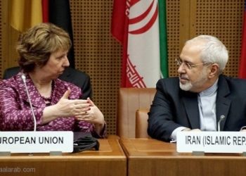 إيران تفكر في تمديد مفاوضات النووي لمدة عام