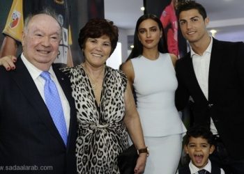 والدة رونالدو: حاولت إجهاض كريستيانو اثناء الحمل