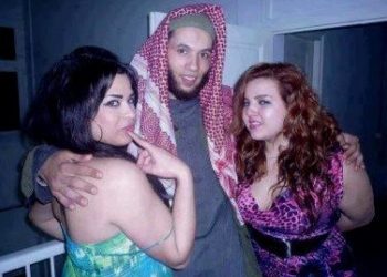 في سوريا «مجاهدة نُكاح» ألمانية قاصر تنشر صور ورسائل وتثير الصدمة!