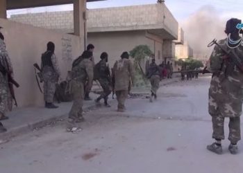 فيديو: عناصر الدولة الاسلامية في شوارع كوباني