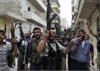 المجموعات الارهابية تسيطر على طرابلس والدولة عاجزة