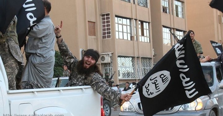 هيومن رايتس ووتش تؤكد استخدام مقاتلي الدولة الإسلامية قنابل عنقودية في سوريا