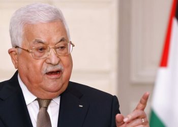 استطلاع: ارتفاع شعبية محمود عباس بعد تصريحاته في ألمانيا