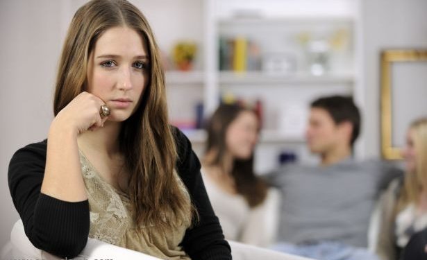 ثلاثة أسباب للغيرة المرضية في العلاقات