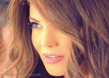 منى ابو حمزة تتحدى ظروفها الصعبة .. وهذا ما قامت به
