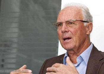 بيكنباور يتوقع عدم وصول ألمانيا لنهائي المونديال