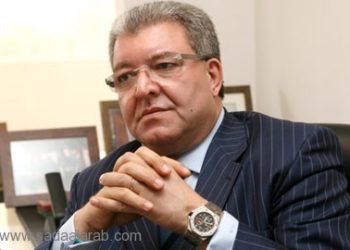المشنوق يهاجم حليفه حزب الله منعاً من التفاف السنة حول النصرة