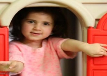 فيديو: ماما علمتني.. أغنية للصغار حصدت أكثر من 11 مليون مشاهد