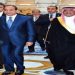 العاهل السعودي يقلد الرئيس المصري قلادة الملك عبدالعزيز
