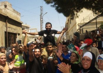 أهالي العسكريين: نقترح اعتقال جميع الوزراء ومبادلتهم بأبنائنا الأسرى