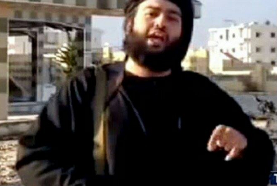 داعية سعودي يفتتح معسكرا لتدريب الفتيان في سوريا