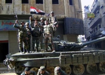 انشقاق 11 ضابطا سوريا فروا من لبنان الى الخارج