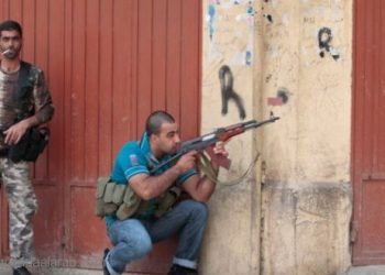 اشتباكات عنيفة على محاور القتال في طرابلس