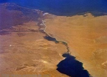 مجمع البحرين المذكور بالقرآن