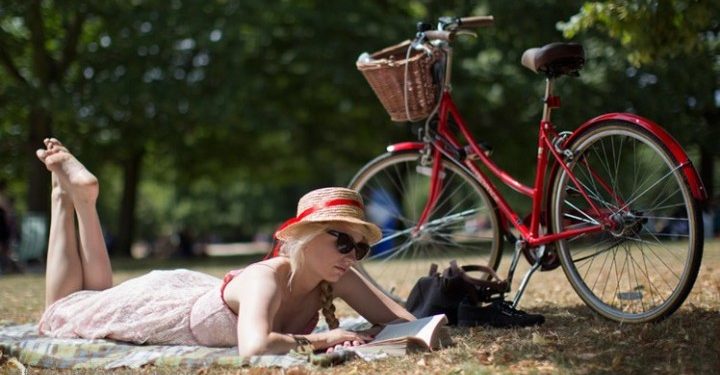 شعب غريب.. ما يقرب من 5 ملايين بريطاني 'ليس لديهم أصدقاء حقيقيون "