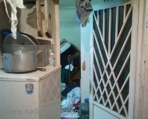 شاب يختلي بالخادمة في منزل اقاربه