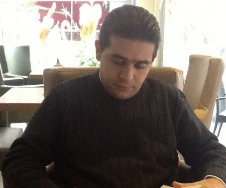 مسرحية صدى الغريب - باسل الزين