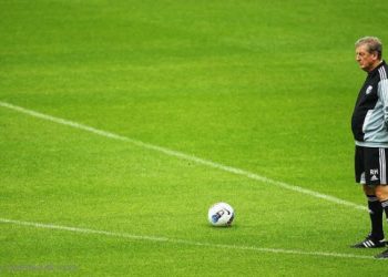 لماذا لا تستطيع إنجلترا المنافسة على لقب كأس العالم؟