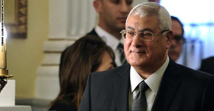 مصر: "مؤامرة" لاغتيال الرئيس منصور واتهام "عناصر إخوانية"