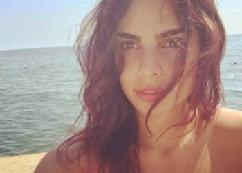 بالصورة - ريتا حايك عارية ومعها ممثل شهير