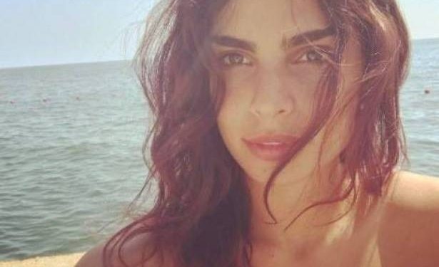 بالصورة - ريتا حايك عارية ومعها ممثل شهير