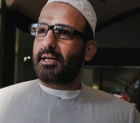 من هو "هارون مؤنس" محتجز الرهائن في سيدني؟